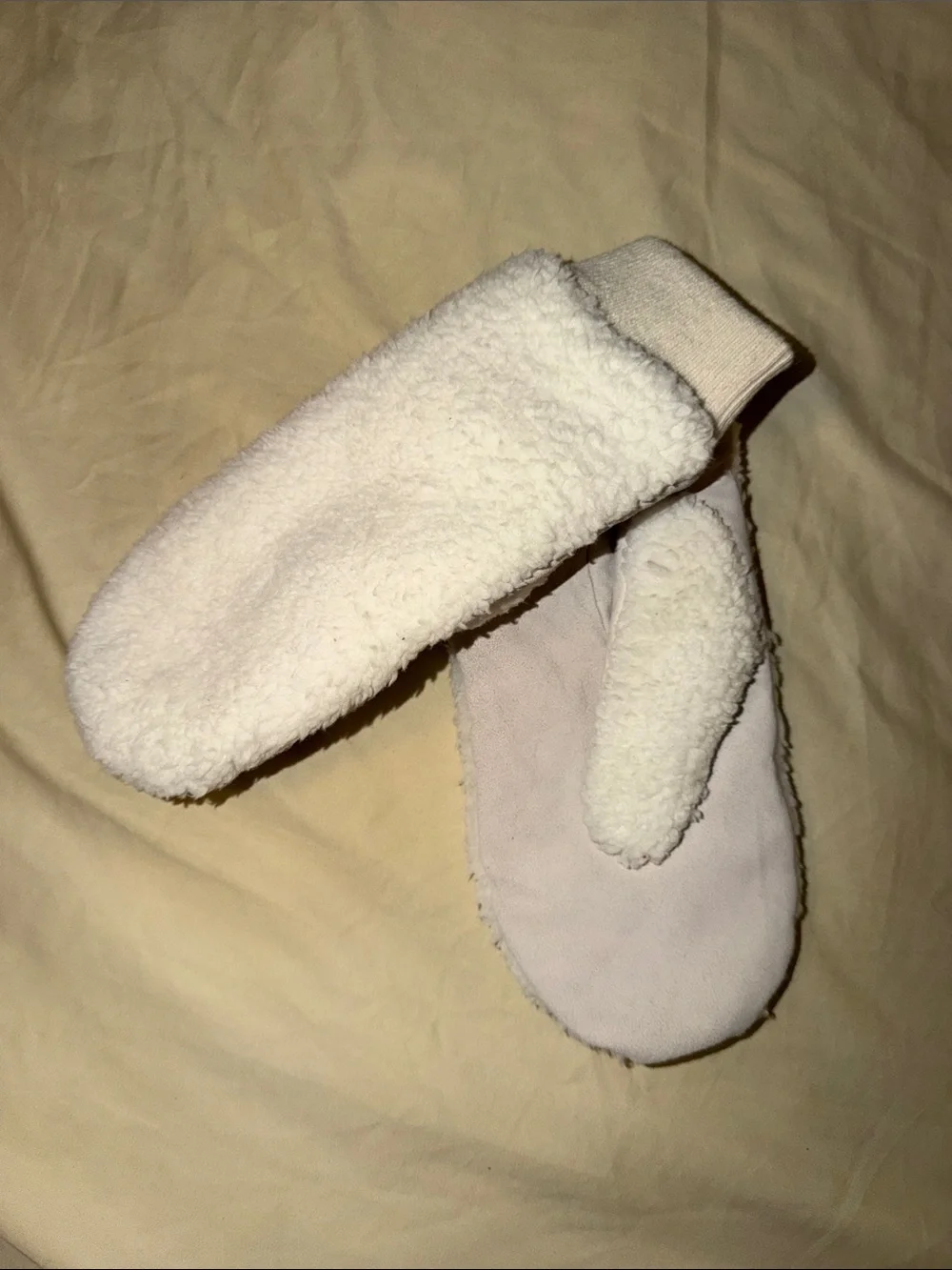 Talbots Cream Sherpa Mittens - Cozy Plush Pair